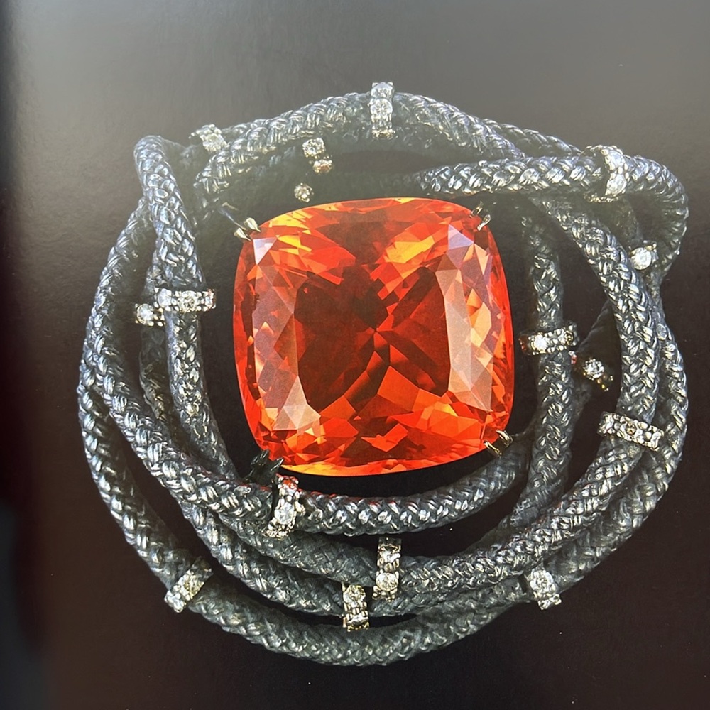 TAFFIN: The Jewelry of James de Givenchy Rizzoli Books - Picture 7 of 15